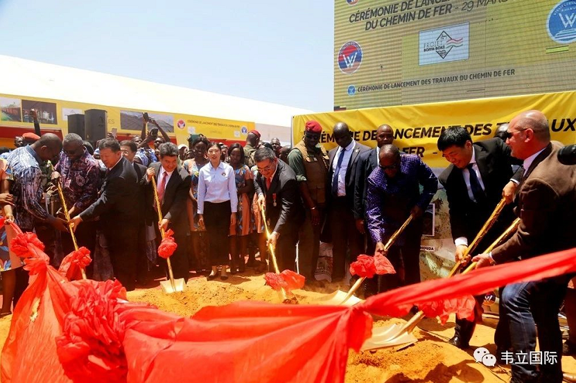 1556152469452059043.png blob.png