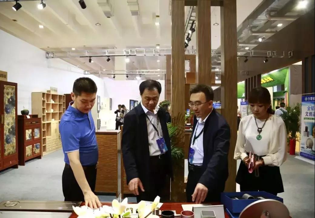 1558053920600055952.jpg 1558053920600055952.jpg