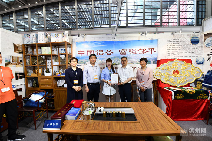 1558317409360071411.jpg 9.jpg