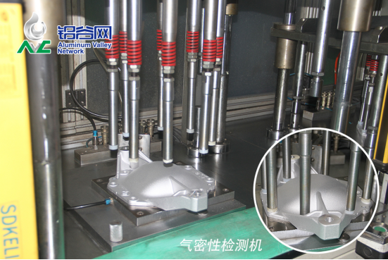 1559729437112033547.png blob.png