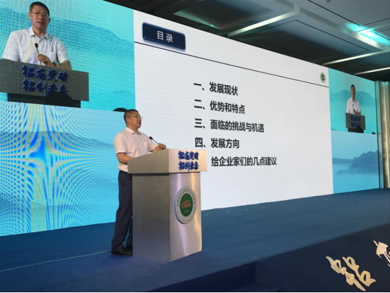 1561022285716096352.png blob.png