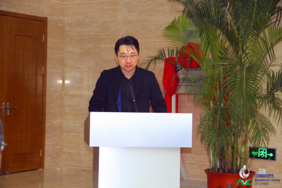 1572428461005062881.png blob.png